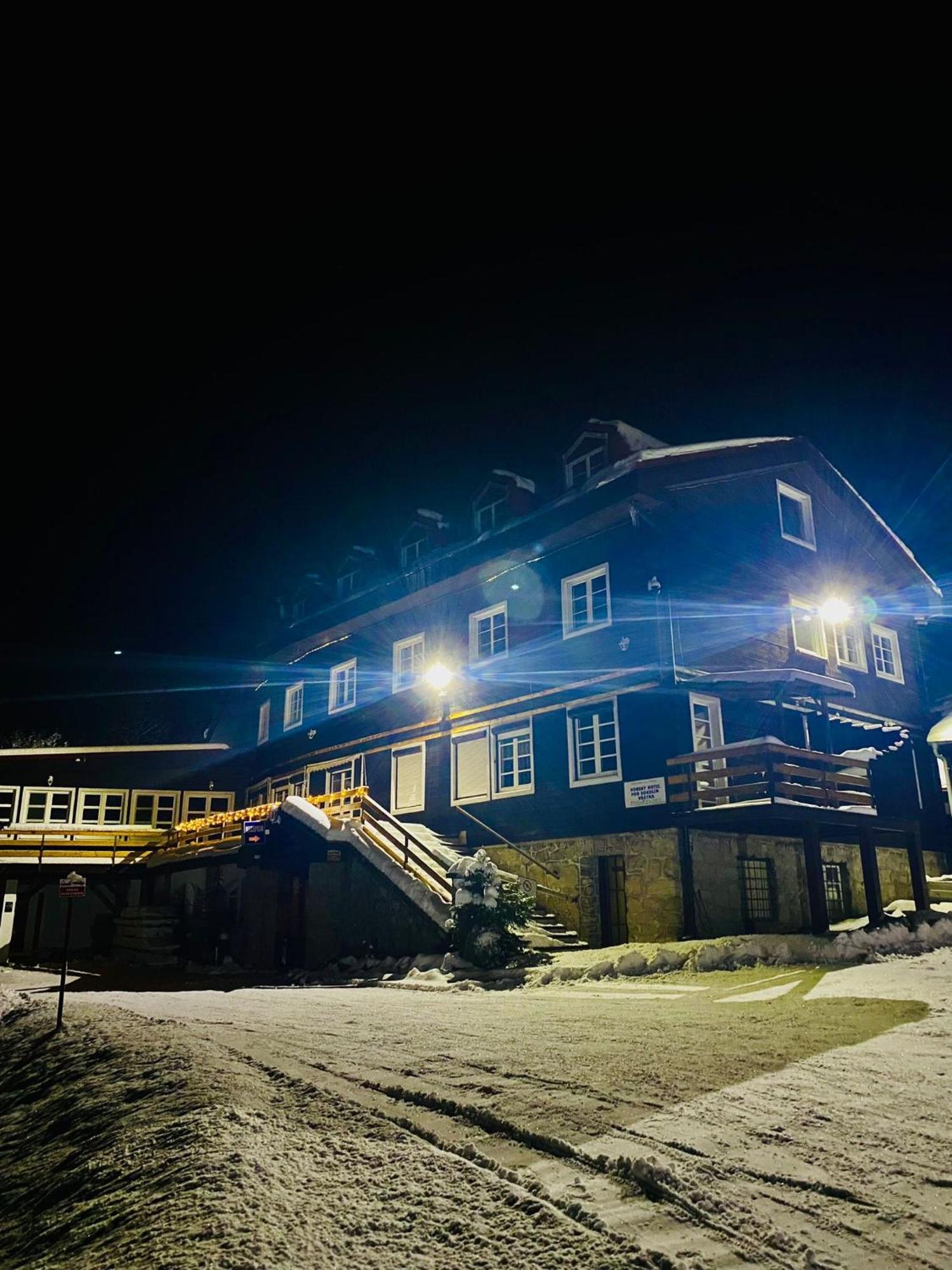 Hotel Pod Sokolím Terchová Exteriér fotografie